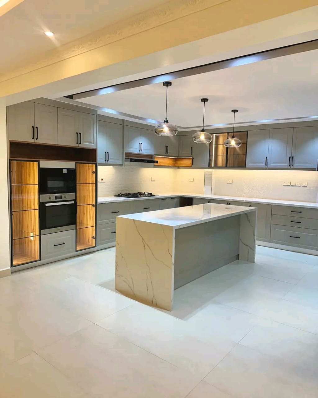 Kitchen 8